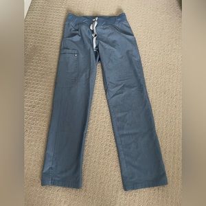 Women’s Heather Indigo Kate -Petite Cargo Scrub Pants XS-petite